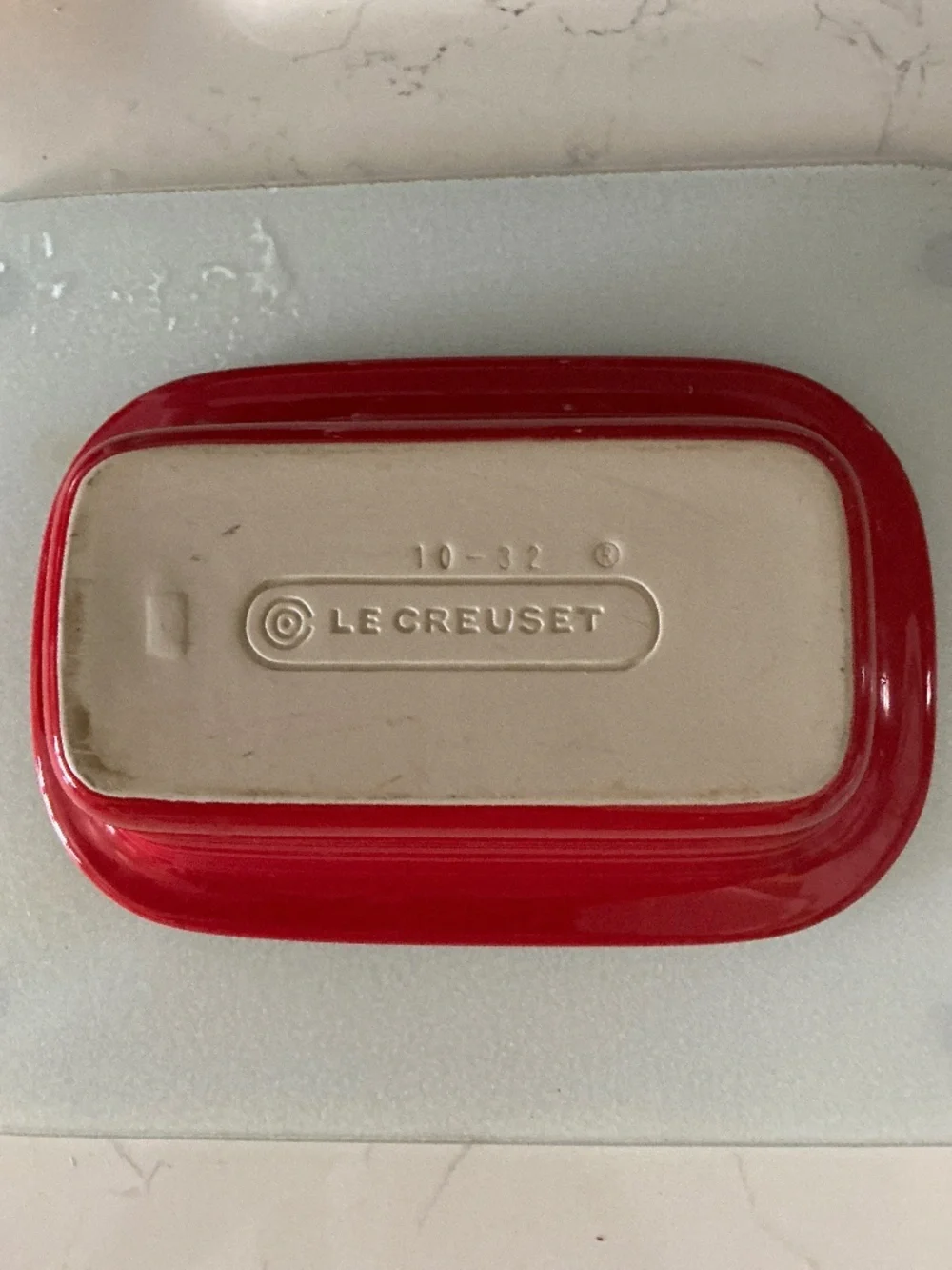 Le Creuset Heritage Stoneware Loaf Pan Cerise Red Bread Baker 10-32 EUC
